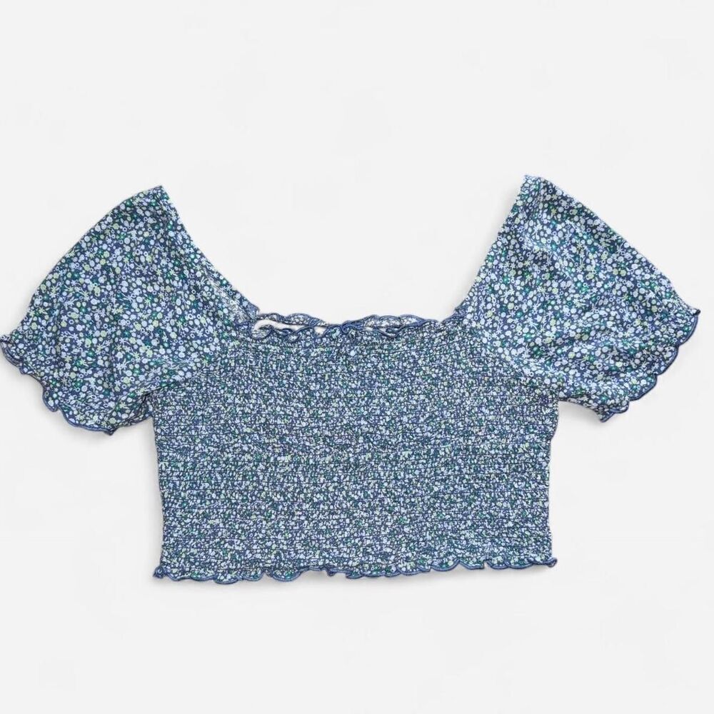 Aerie Blue Floral Smocked Puff Sleeve Crop Top (Size Small)